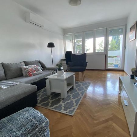 2 Bedroom Apartment/Parking/Market Split Dış mekan fotoğraf