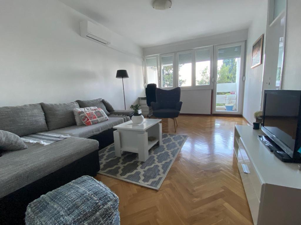 2 Bedroom Apartment/Parking/Market Split Dış mekan fotoğraf