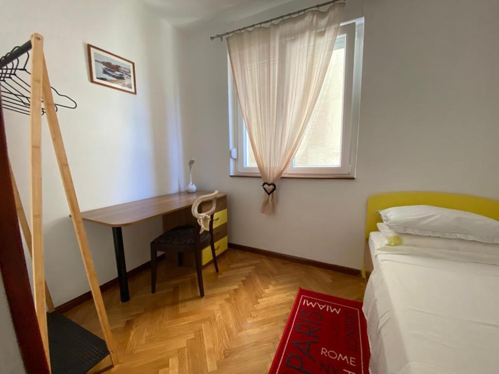 2 Bedroom Apartment/Parking/Market Split Dış mekan fotoğraf
