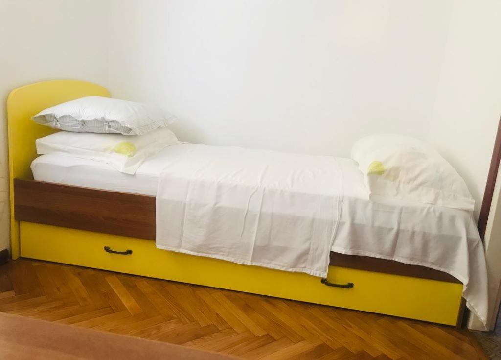 2 Bedroom Apartment/Parking/Market Split Dış mekan fotoğraf