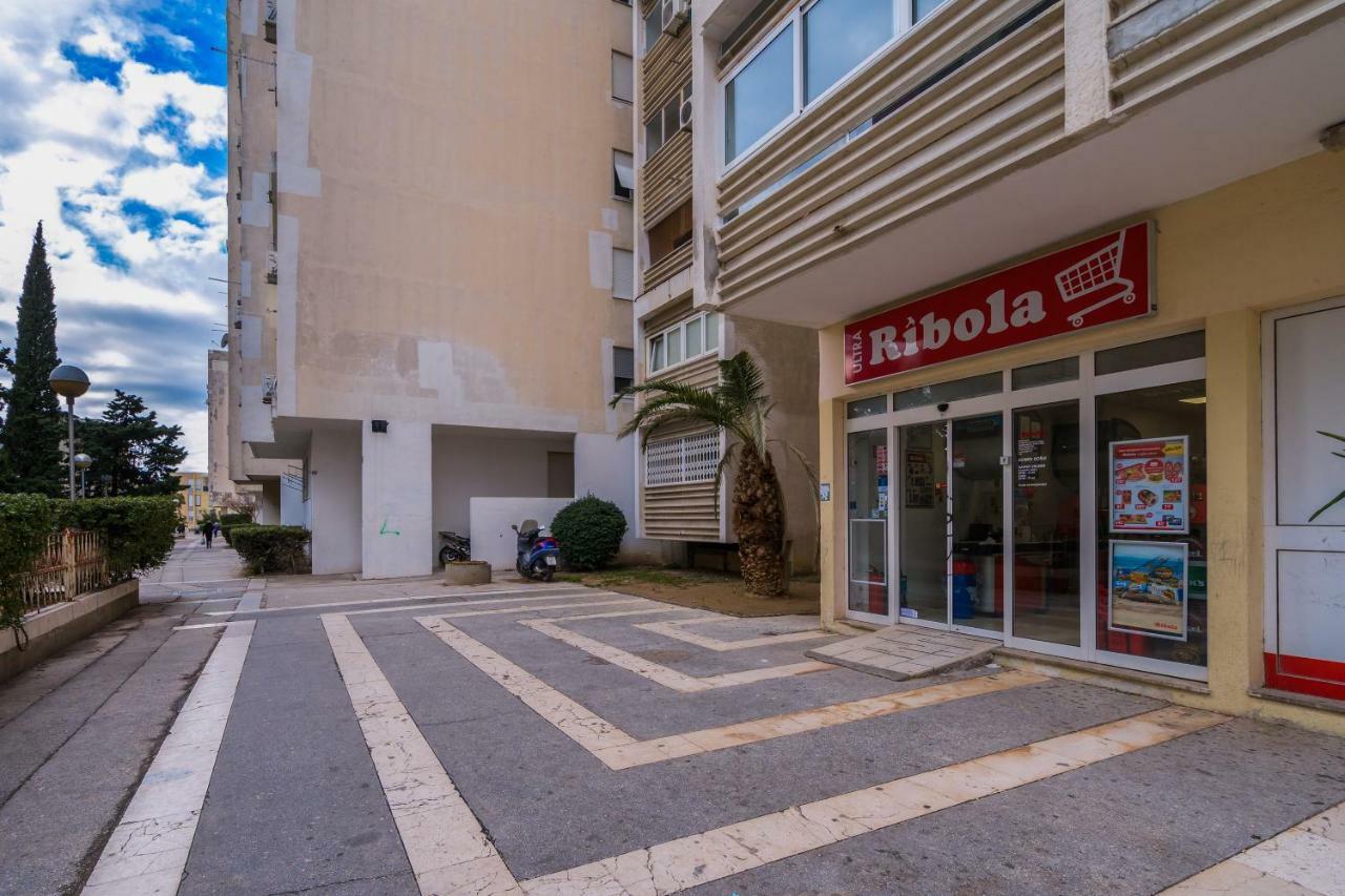 2 Bedroom Apartment/Parking/Market Split Dış mekan fotoğraf
