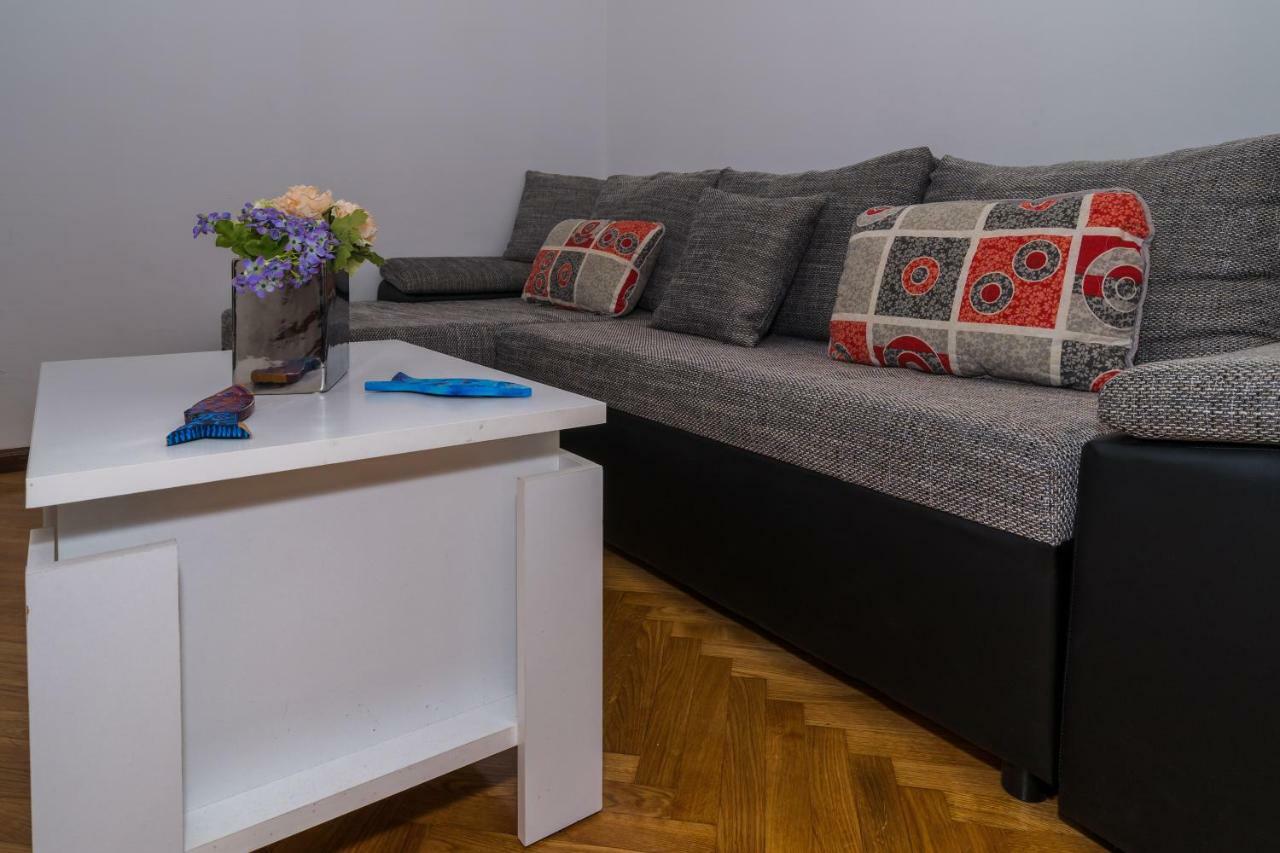 2 Bedroom Apartment/Parking/Market Split Dış mekan fotoğraf