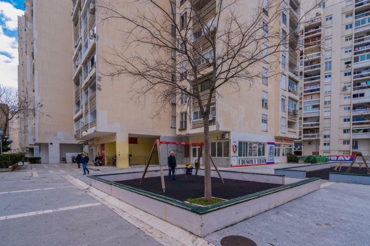 2 Bedroom Apartment/Parking/Market Split Dış mekan fotoğraf